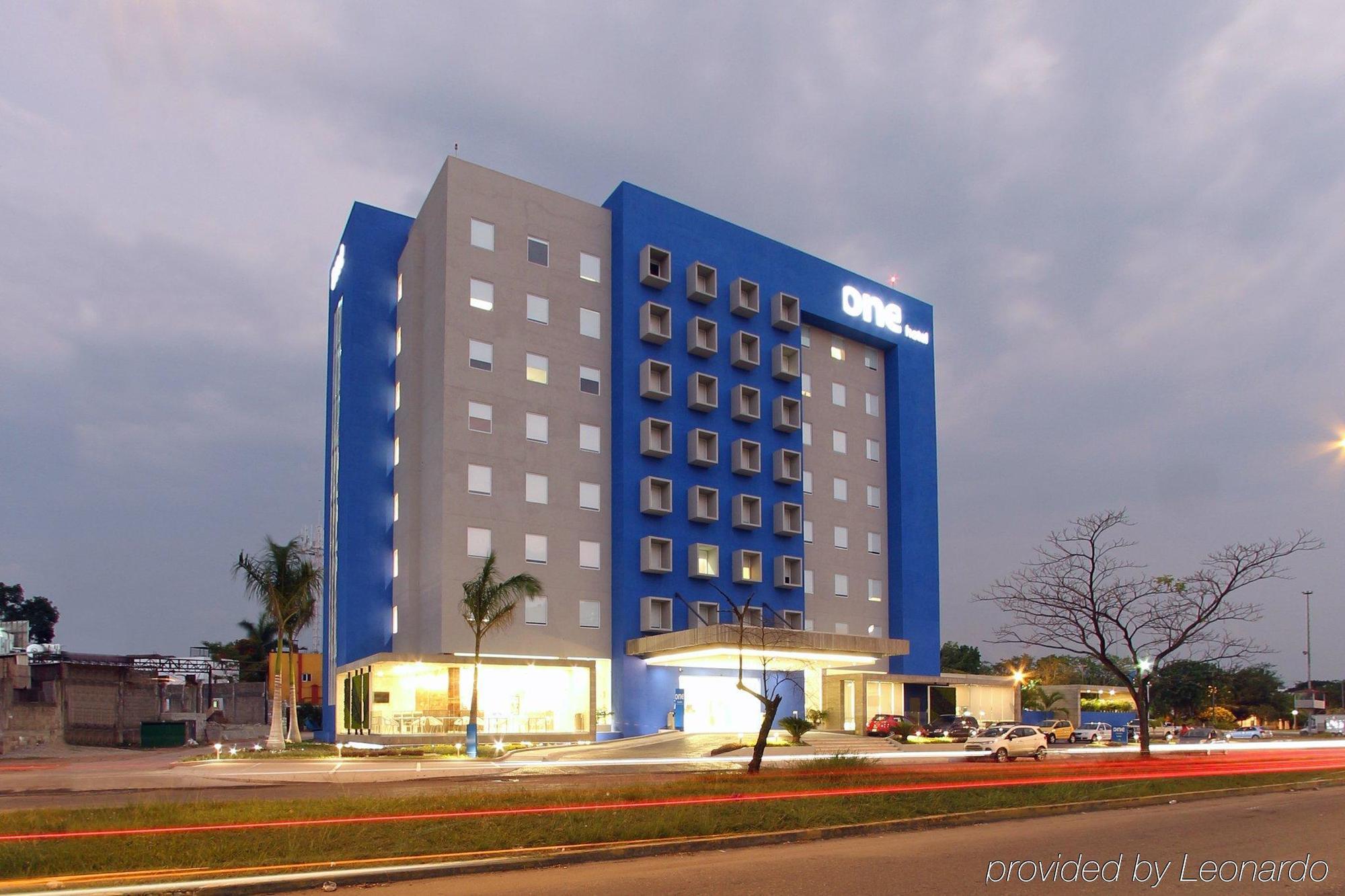 One Villahermosa 2000 エクステリア 写真