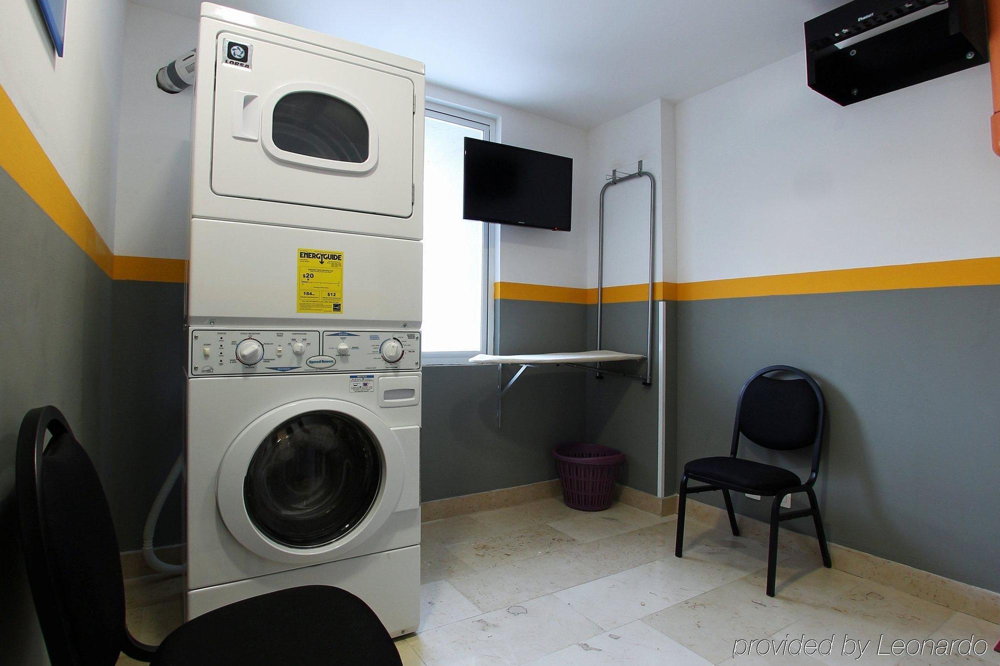 One Villahermosa 2000 エクステリア 写真