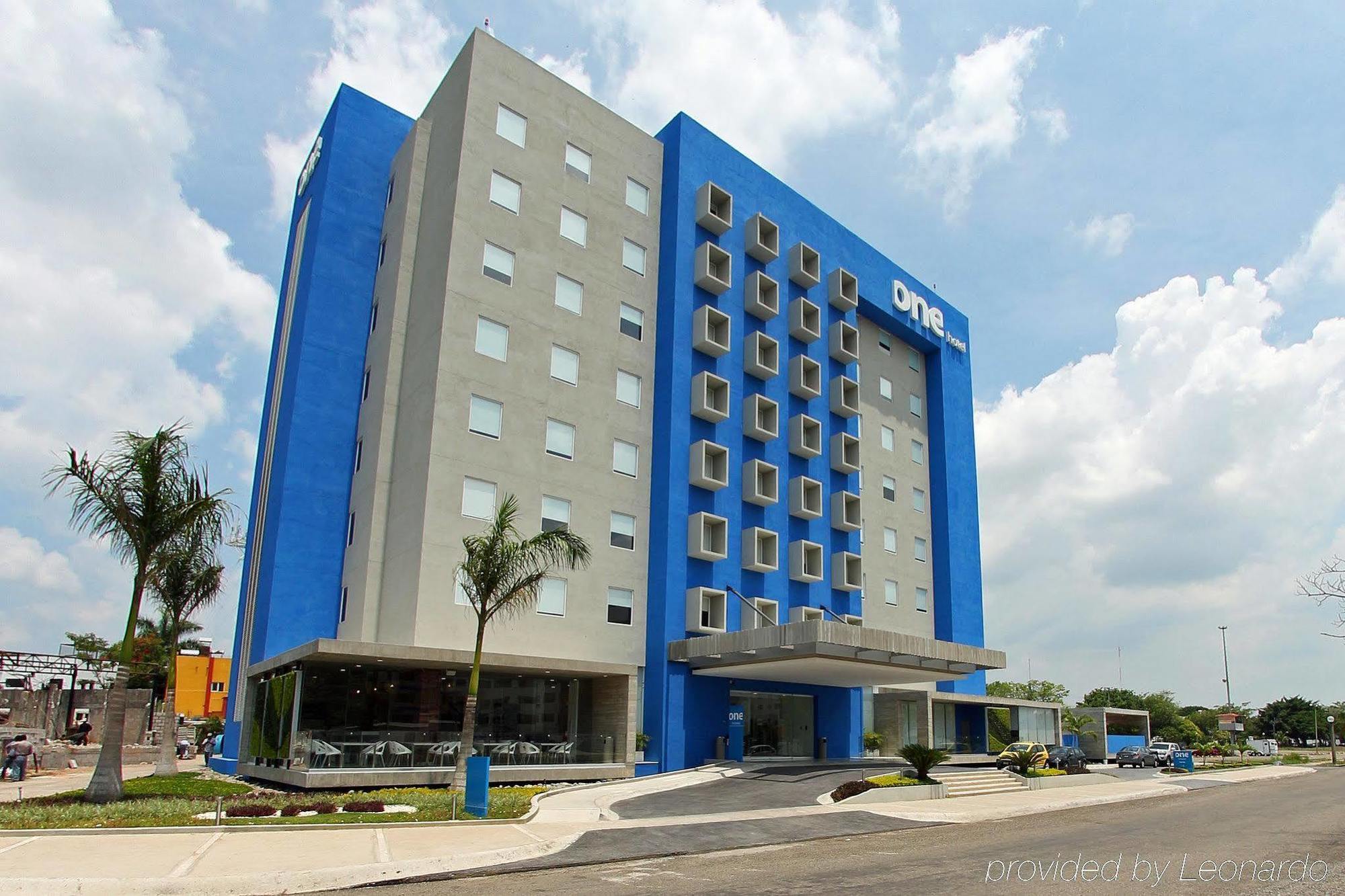 One Villahermosa 2000 エクステリア 写真