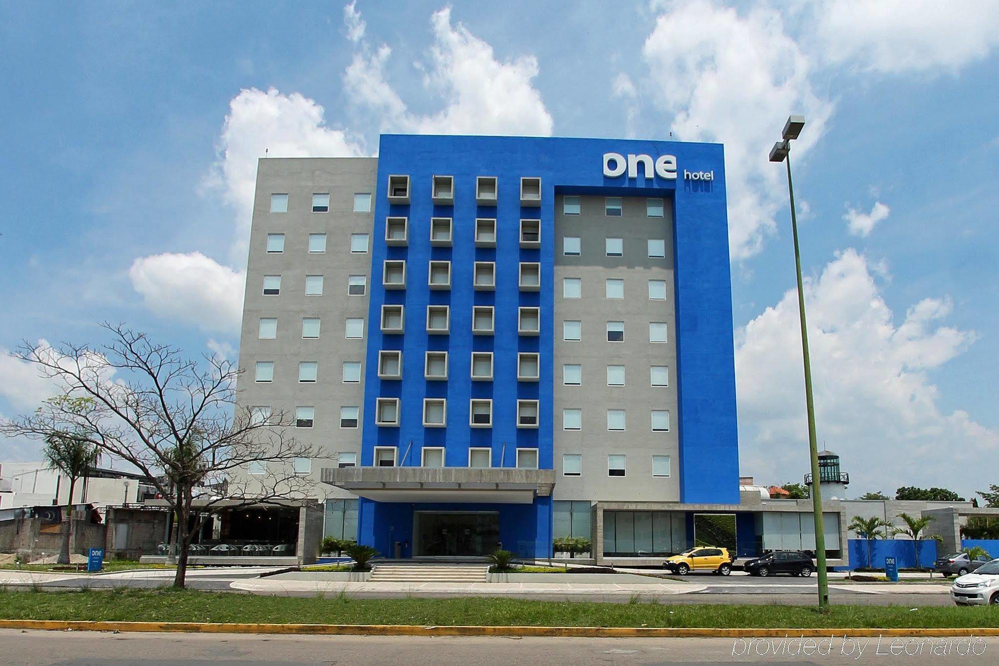 One Villahermosa 2000 エクステリア 写真